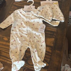 NEW Peanuts Baby Footie and Hat Set - Cream and Red